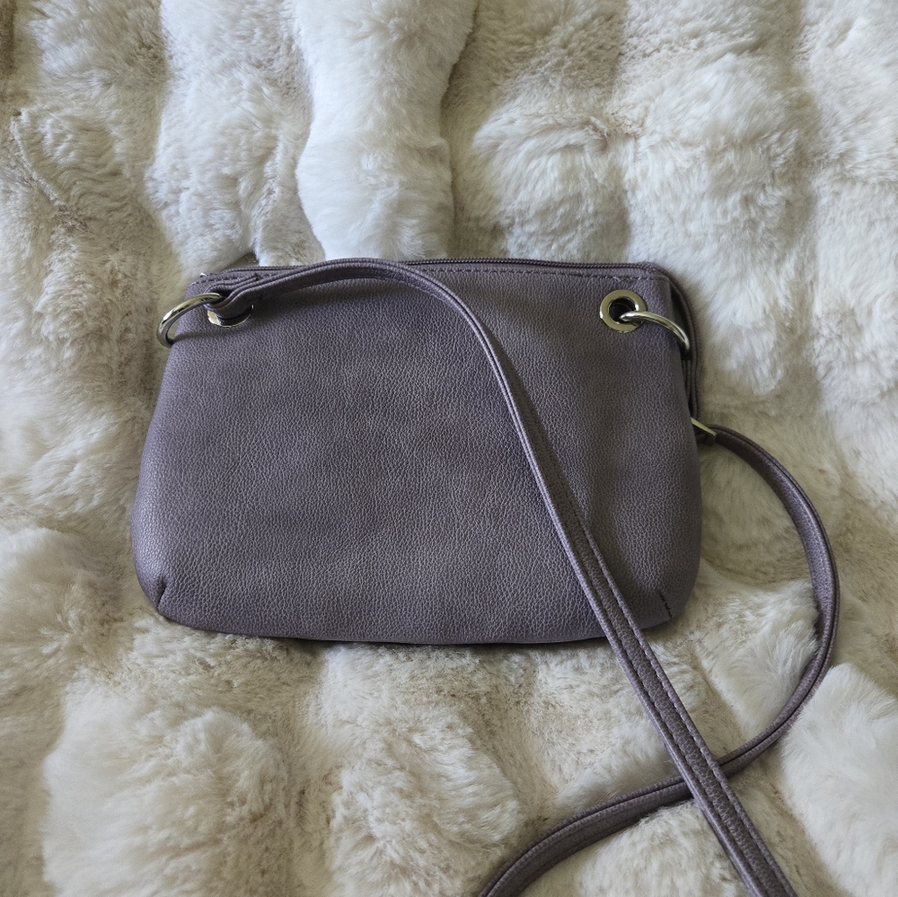 Retro Charming Charlie Crossbody bag with brand new card holder - Picture 2 of 5